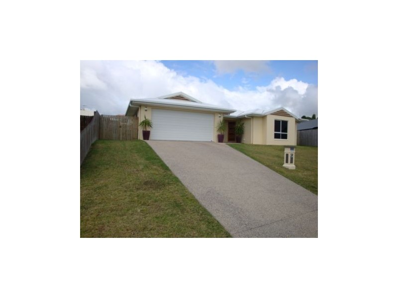 11 Cooper Court, Rural View QLD 4740