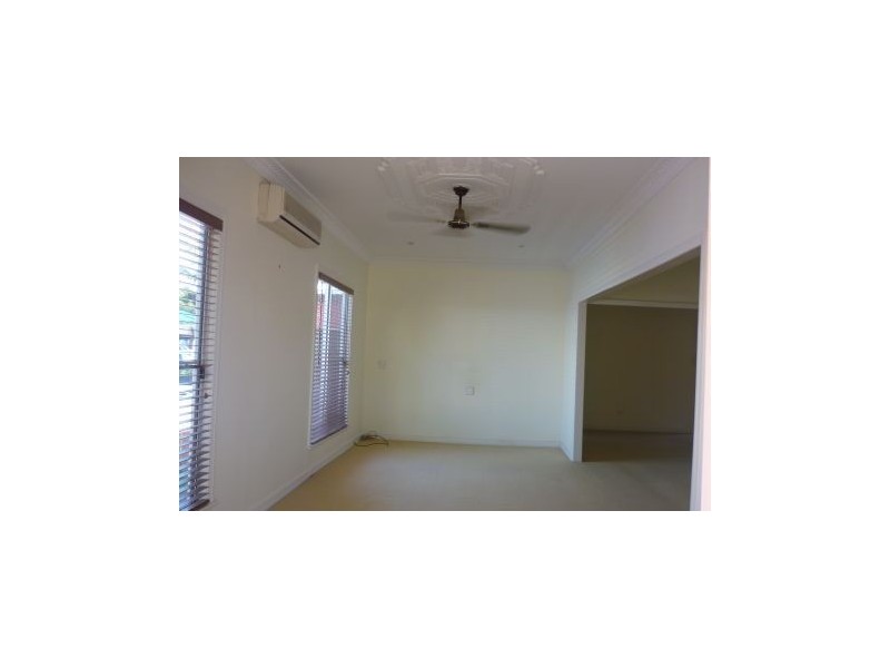43 Lloyd Street, West Mackay QLD 4740