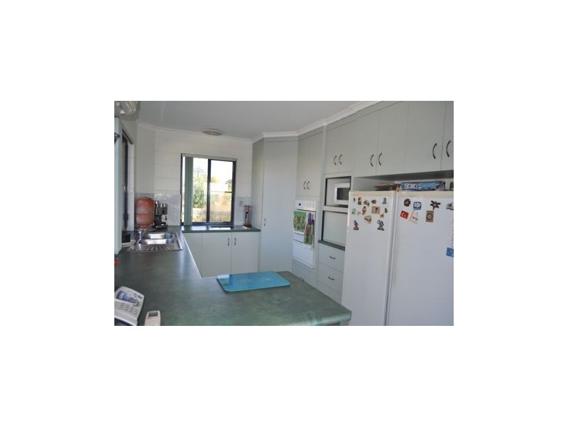 13 Gold Street, Grasstree Beach QLD 4740
