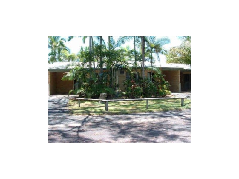 4/4 Symons Ave, Bucasia QLD 4750