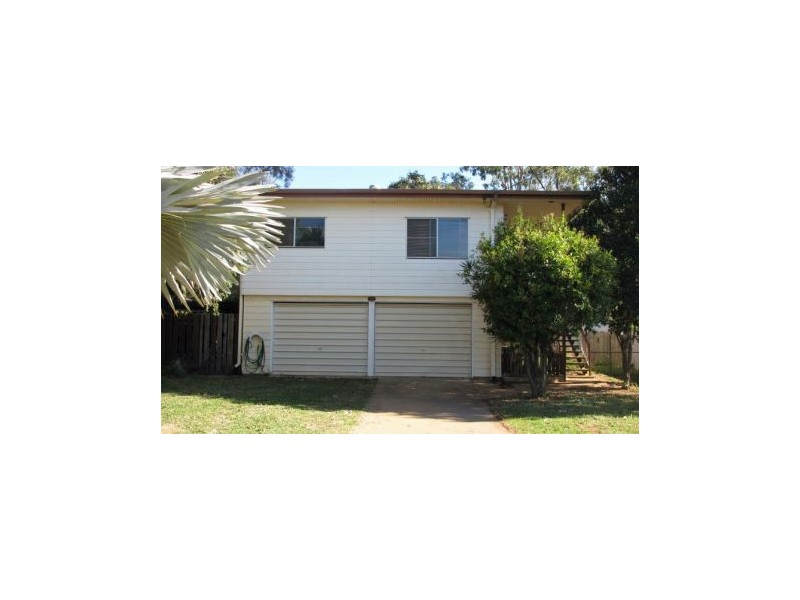 15 Flight Drive, Moranbah QLD 4744