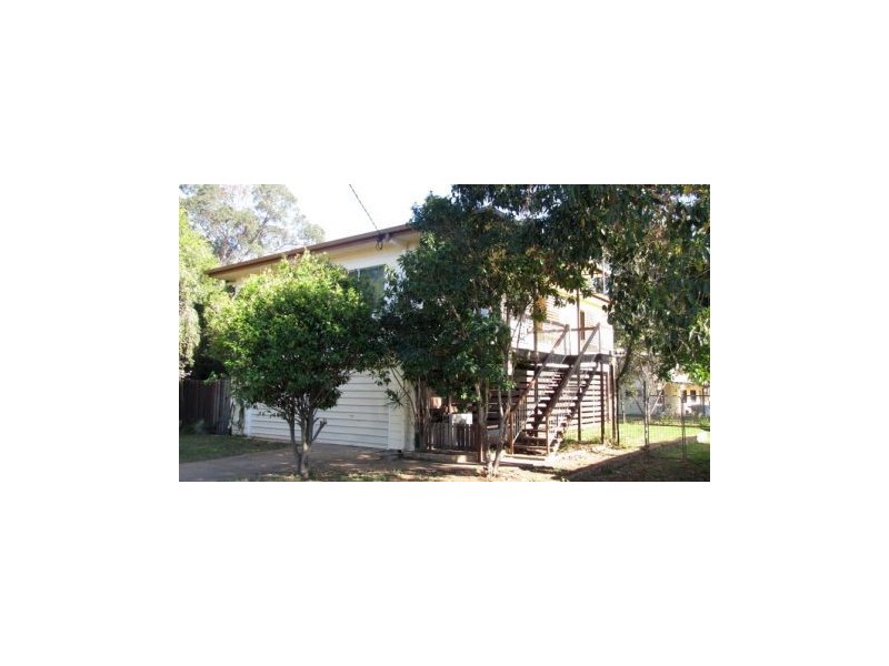 15 Flight Drive, Moranbah QLD 4744