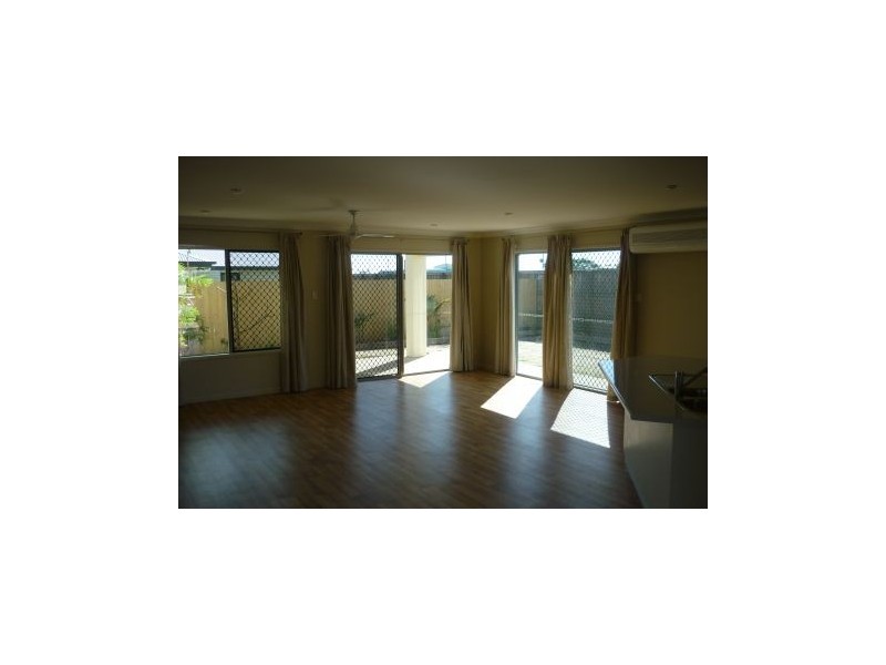 7 Sidon Court, Ooralea QLD 4740