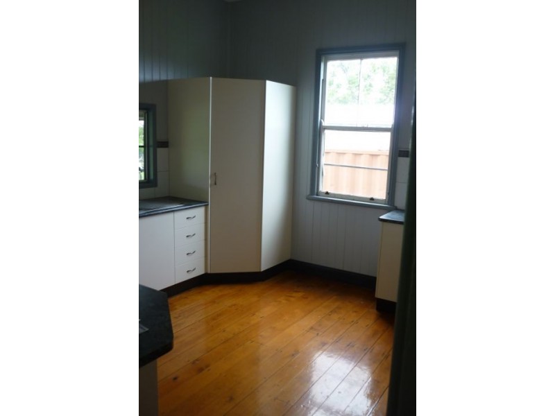 18 Coles Hill Drive, Alligator Creek QLD 4740