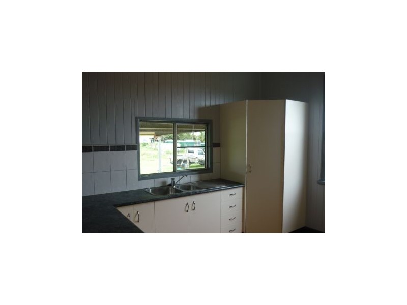 18 Coles Hill Drive, Alligator Creek QLD 4740