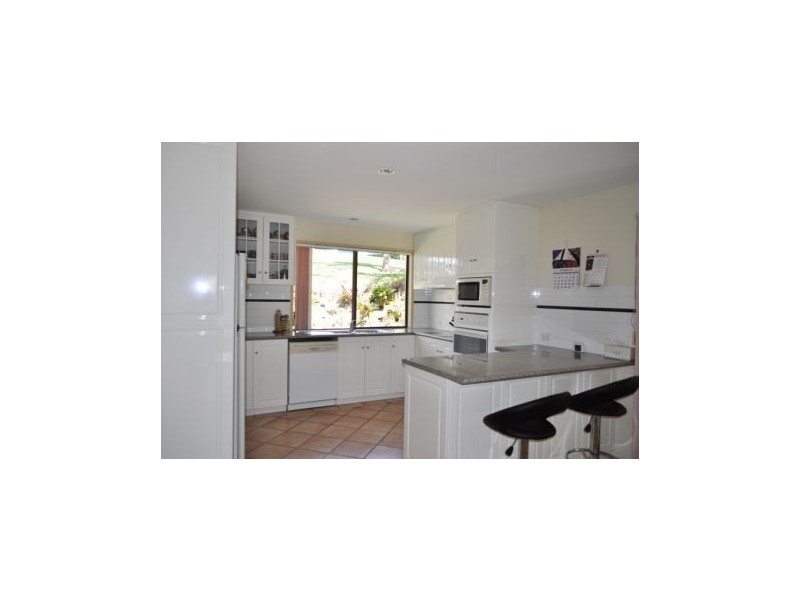 8 Mackenzie Street, Eimeo QLD 4740
