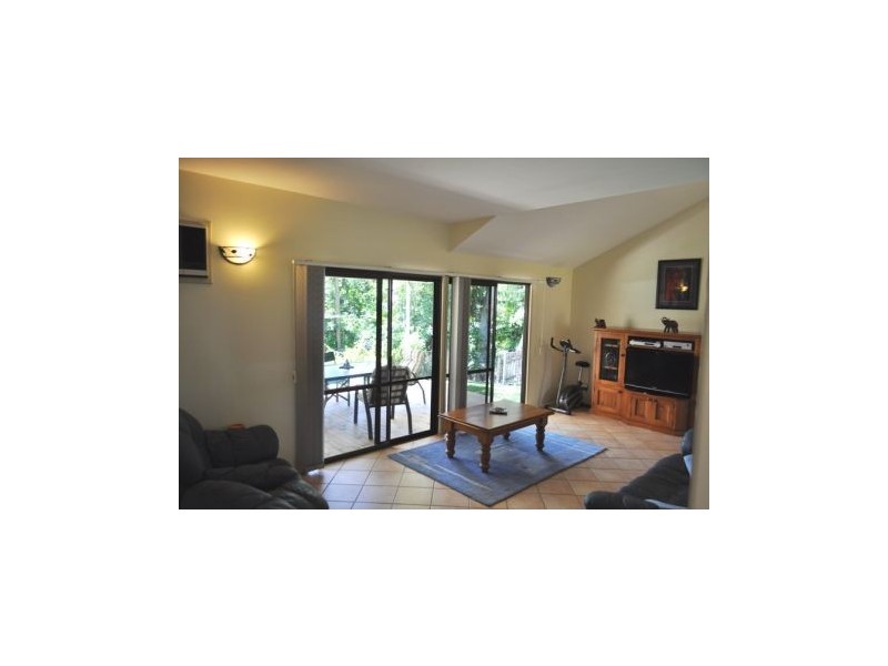8 Mackenzie Street, Eimeo QLD 4740