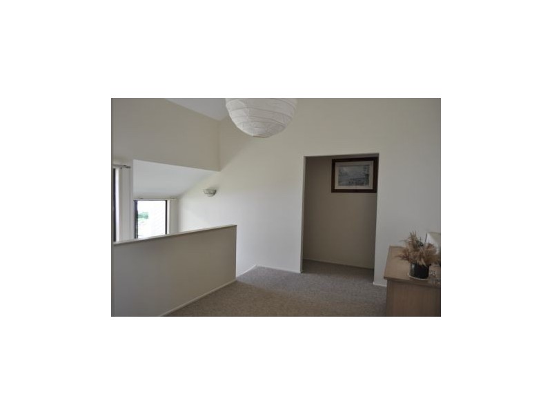 8 Mackenzie Street, Eimeo QLD 4740