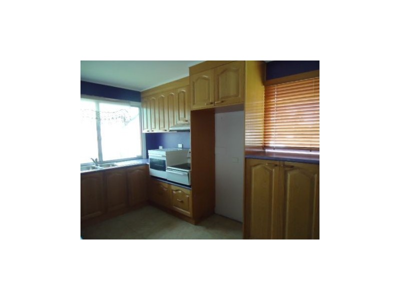 21 Leslie, Moranbah QLD 4744