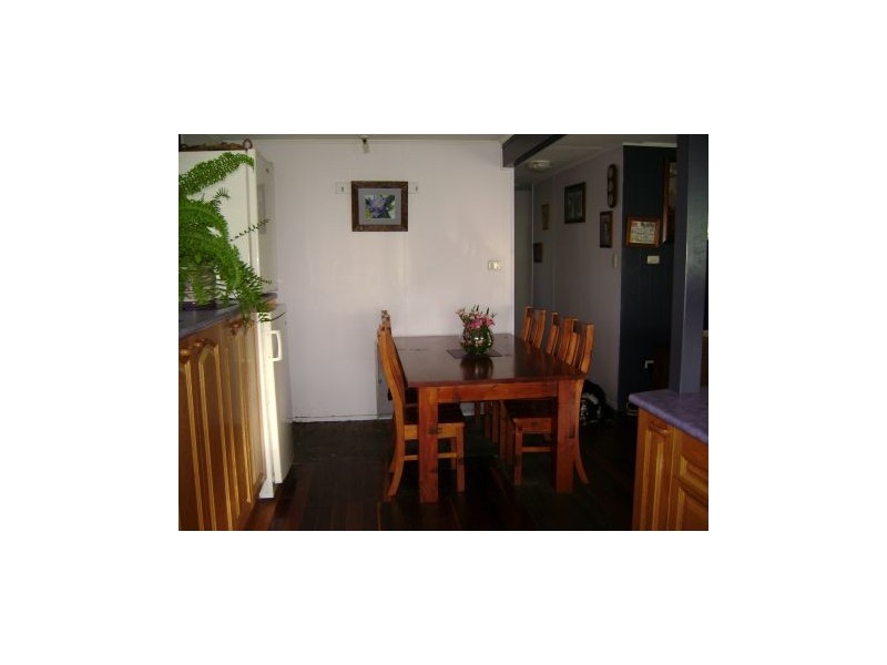 21 Leslie, Moranbah QLD 4744