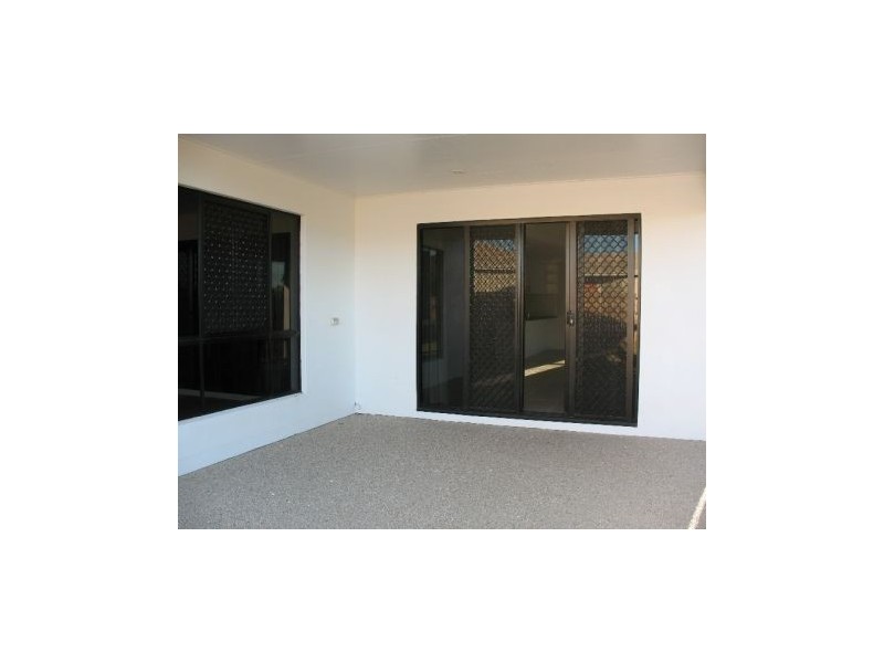 1 Hansen Court, Marian QLD 4753