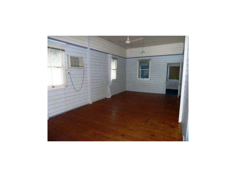 25 Sophia, Mackay QLD 4740