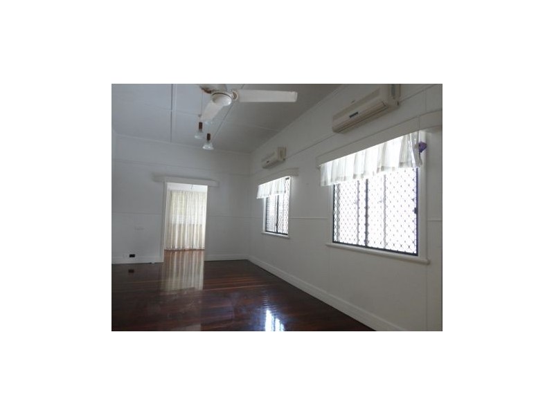 1/10 Mackenzie Street, West Mackay QLD 4740