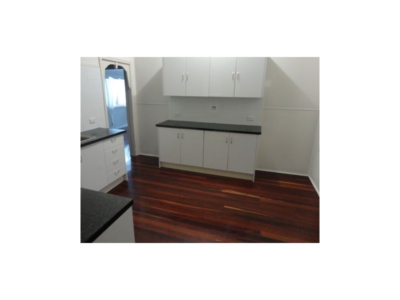 1/10 Mackenzie Street, West Mackay QLD 4740