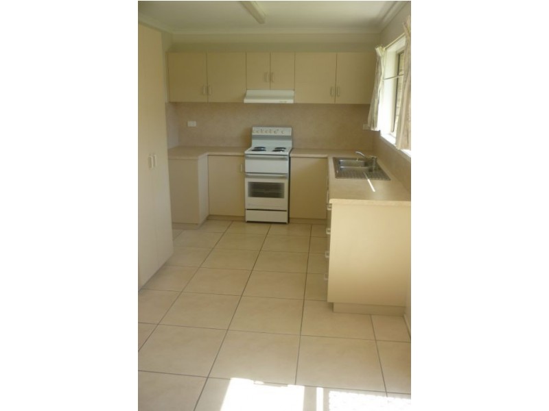 16 Avocado Court, Beaconsfield QLD 4740