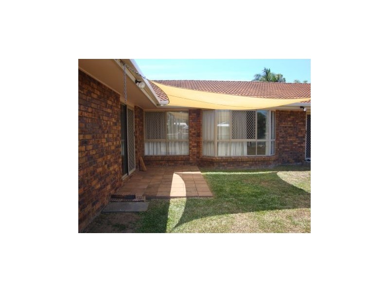 2 Matterson Avenue, Blacks Beach QLD 4740