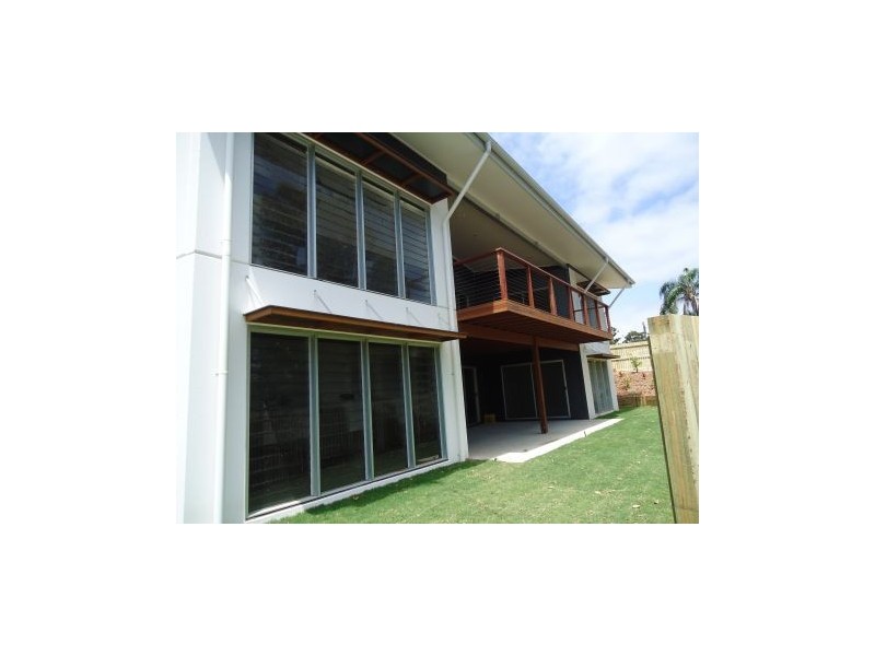 4 Mango Avenue, Eimeo QLD 4740