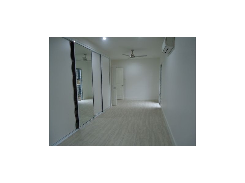 4 Mango Avenue, Eimeo QLD 4740