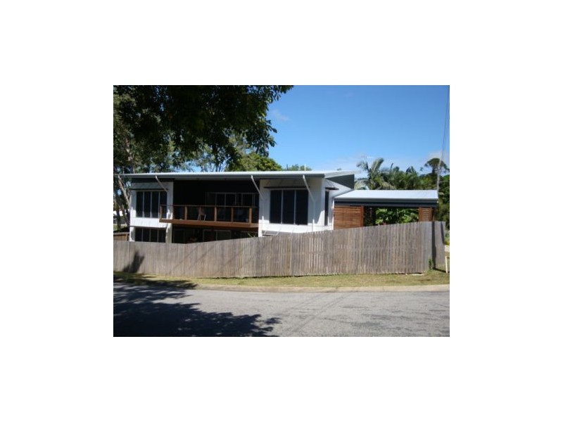 4 Mango Avenue, Eimeo QLD 4740