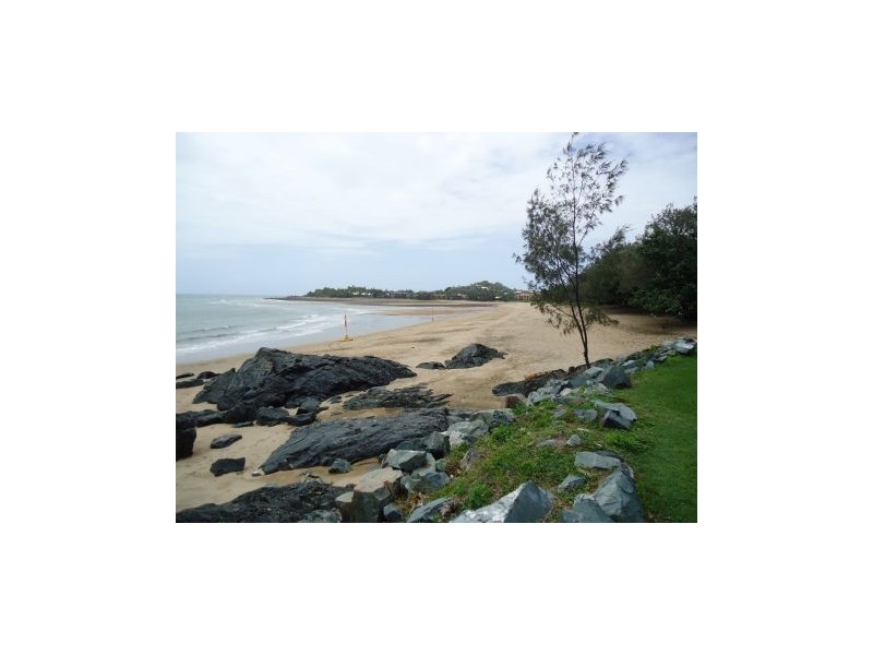 4 Mango Avenue, Eimeo QLD 4740