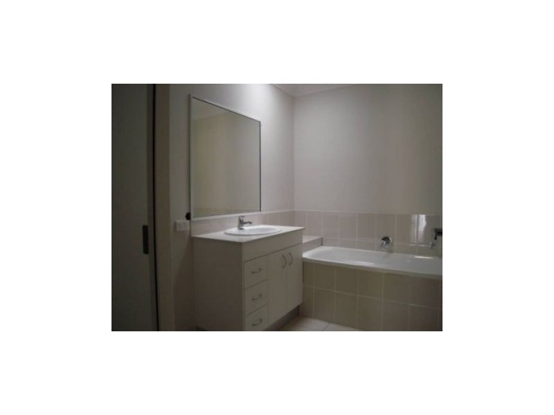 31 Narrabeen, Eimeo QLD 4740