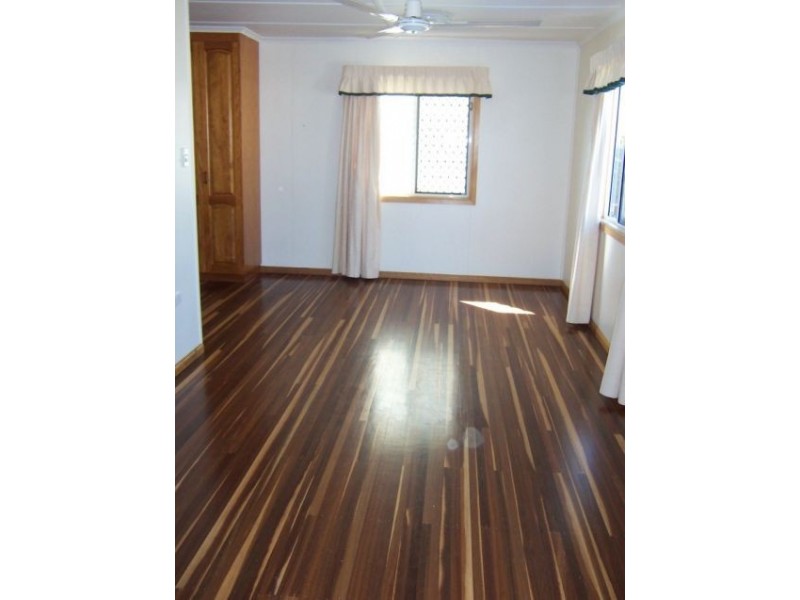 4 Cameron, North Mackay QLD 4740