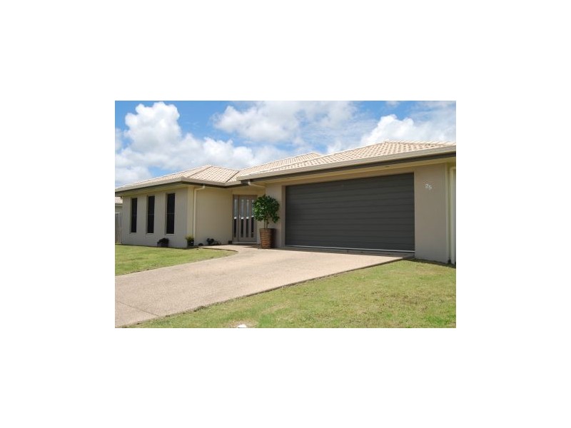 25  Poulsen Place, Marian QLD 4753