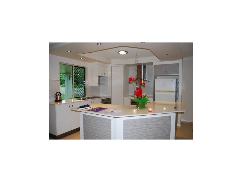 25  Poulsen Place, Marian QLD 4753