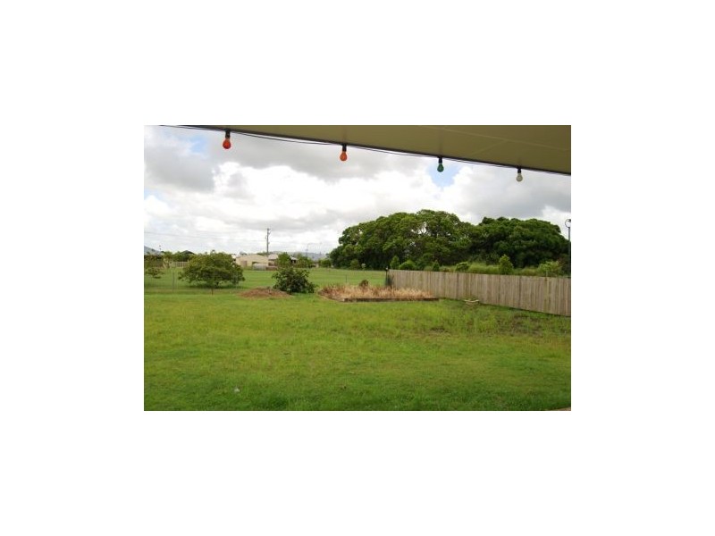 25  Poulsen Place, Marian QLD 4753