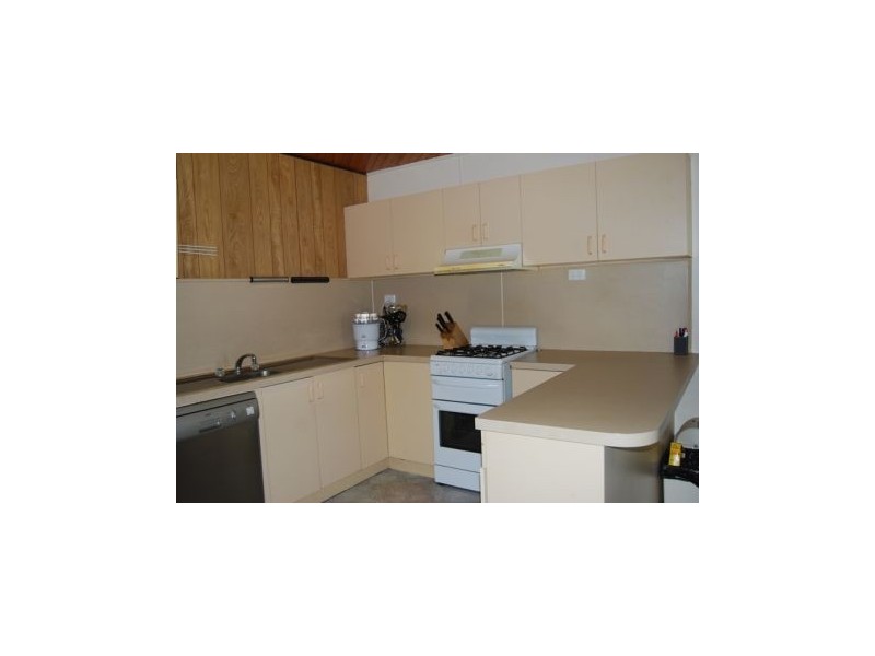 3 Elamang Street, South Mackay QLD 4740