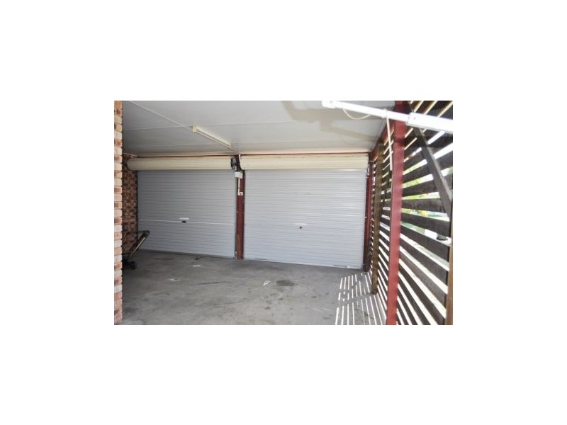 2 Grosvenor Place, West Mackay QLD 4740