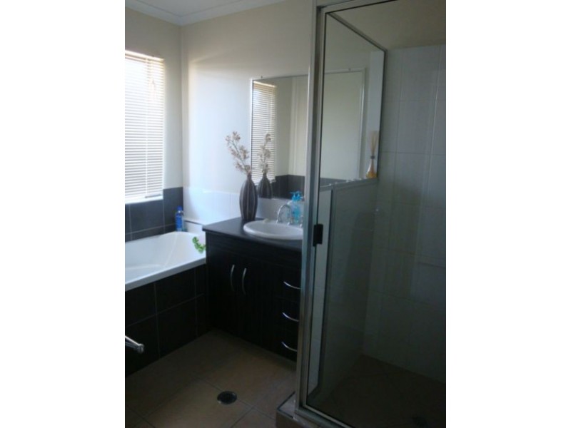 5 Eros Court, Ooralea QLD 4740