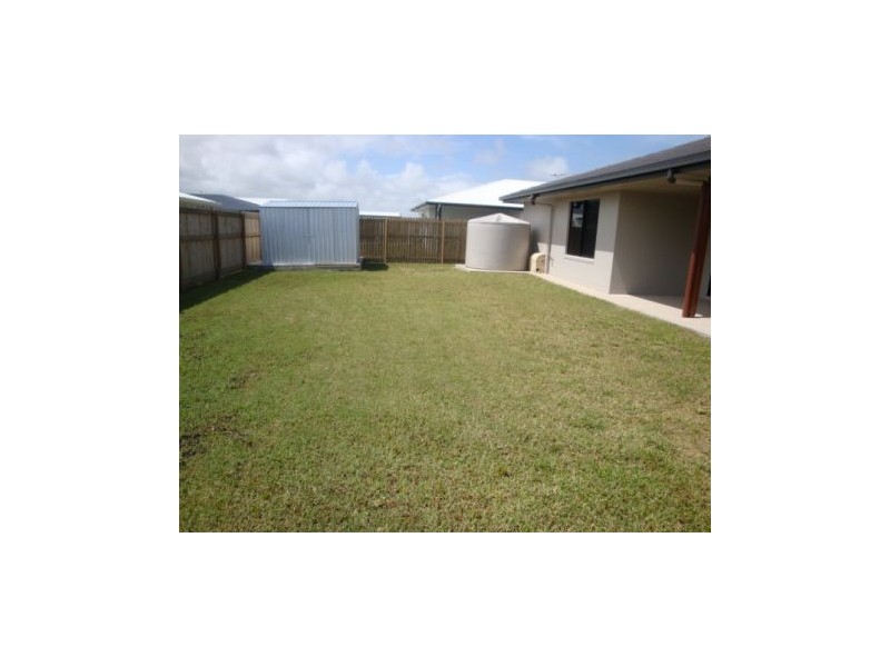 5 Eros Court, Ooralea QLD 4740