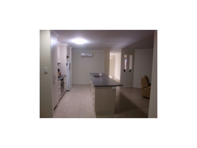 5 Eros Court, Ooralea QLD 4740