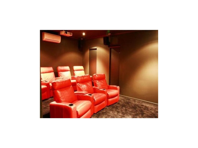 5 Coral Cove Court, Blacks Beach QLD 4740