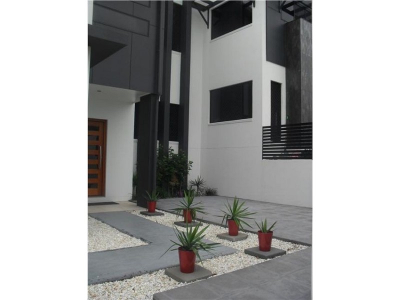 5 Coral Cove Court, Blacks Beach QLD 4740