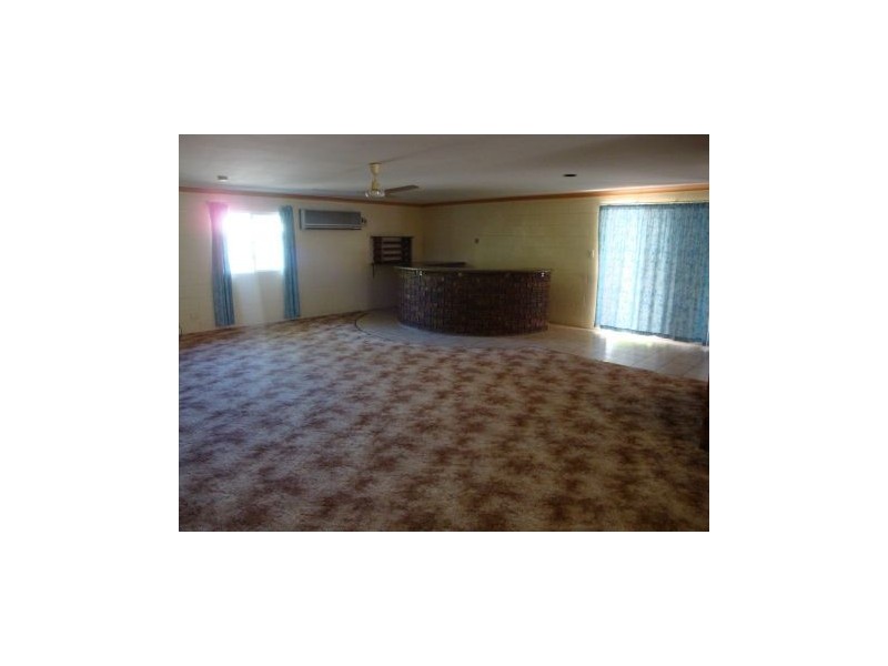 39 Waverley Street, Bucasia QLD 4750