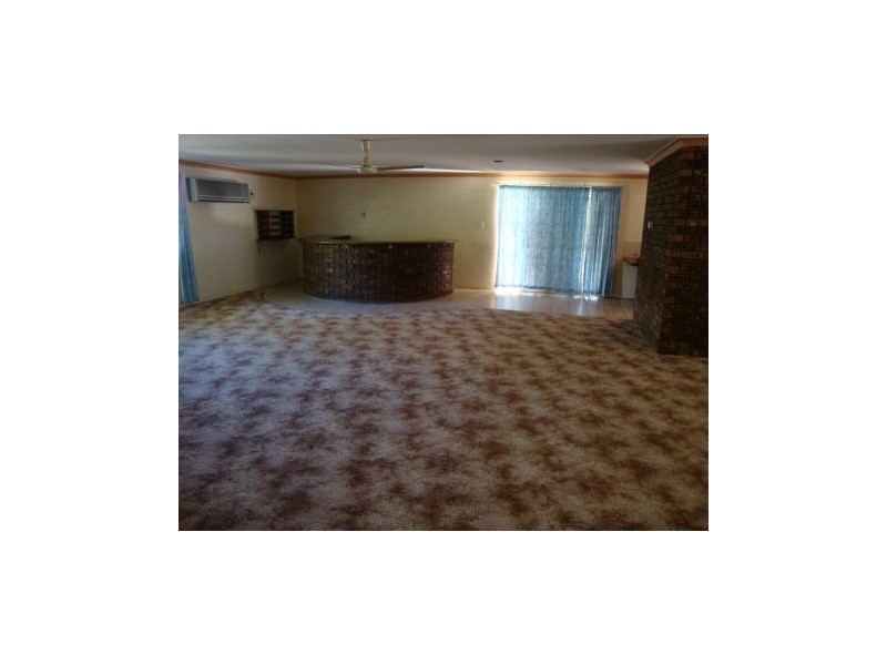 39 Waverley Street, Bucasia QLD 4750