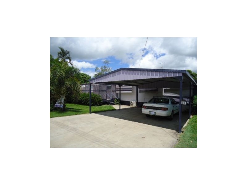 21 Leslie Drive, Moranbah QLD 4744