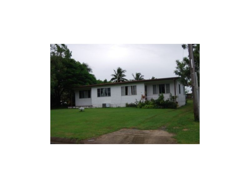 9 Russell Avenue, Slade Point QLD 4740