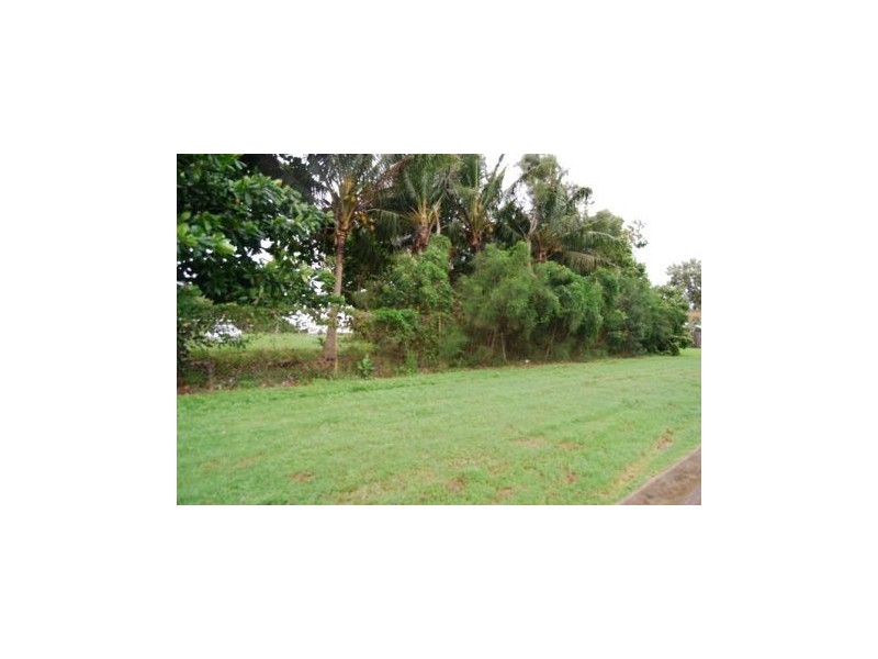 9 Russell Avenue, Slade Point QLD 4740