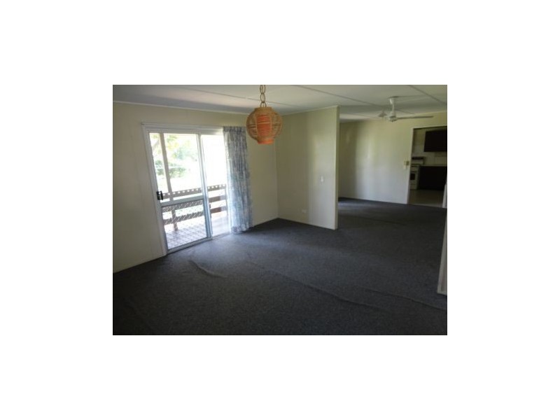 14 Middle Street, Dysart QLD 4745
