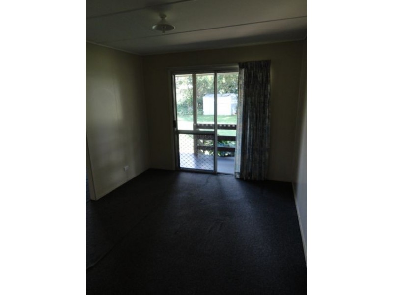 14 Middle Street, Dysart QLD 4745