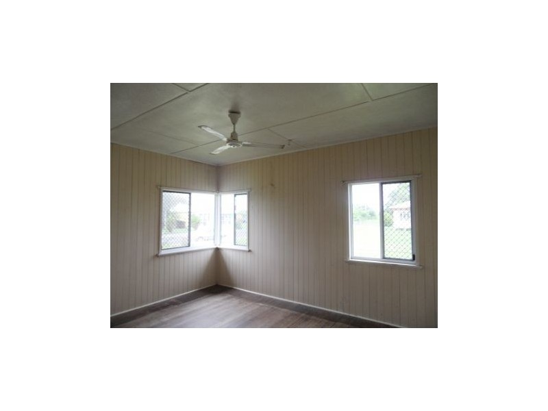 24 Creek Street, North Mackay QLD 4740