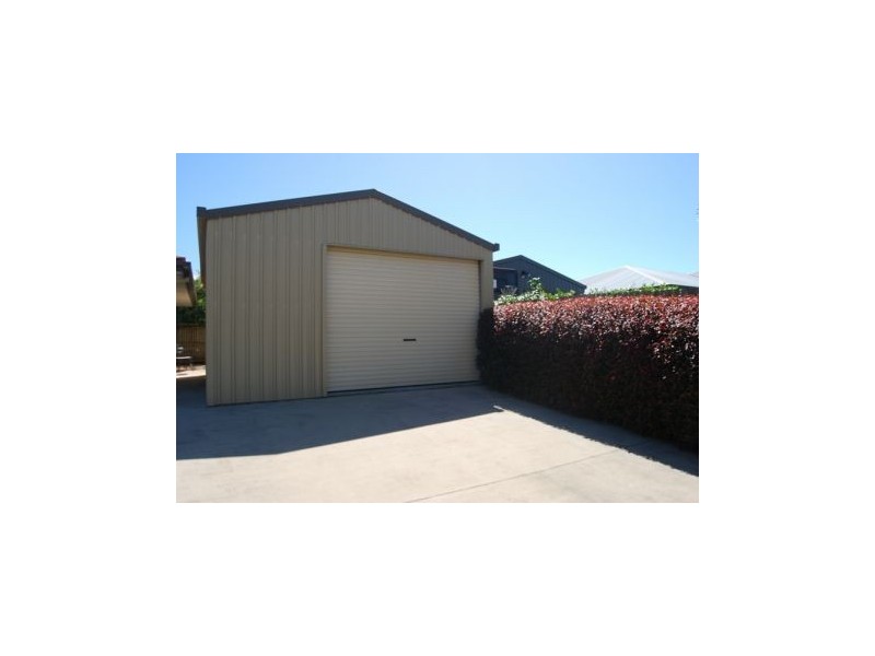 2 ABALONE CRT, East Mackay QLD 4740