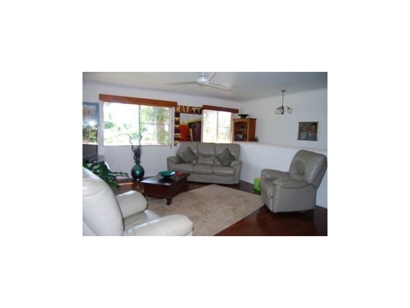 27 BUCAS DRIVE, Bucasia QLD 4750