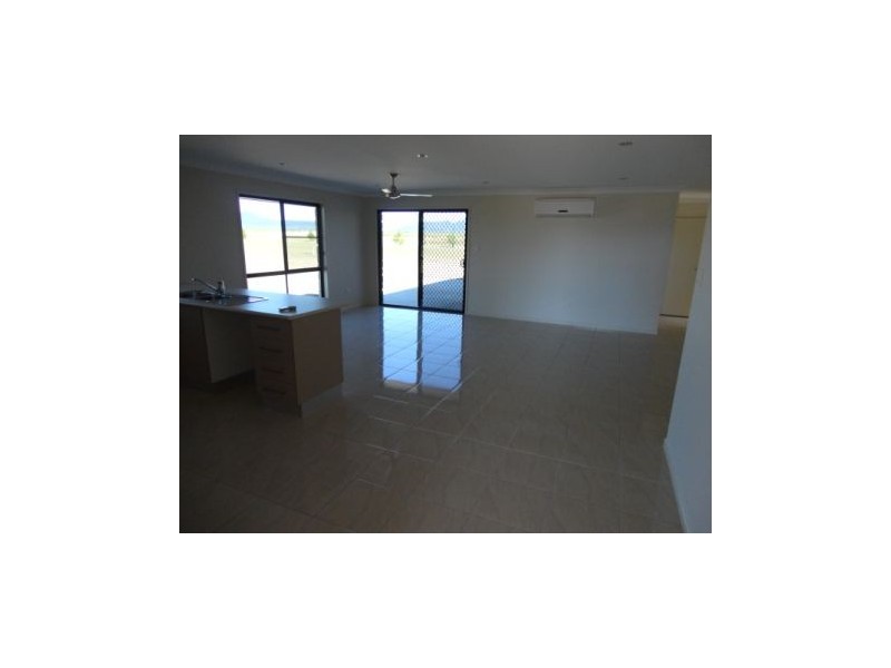 15 Amelia Street, Mirani QLD 4754