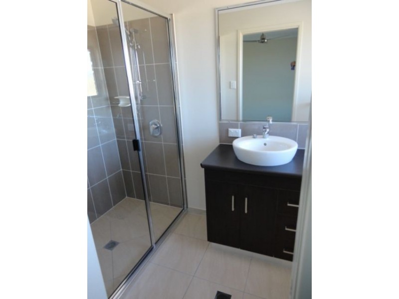 15 Amelia Street, Mirani QLD 4754