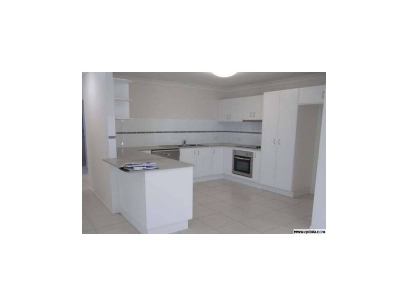 3 Coogee Tce, Blacks Beach QLD 4740