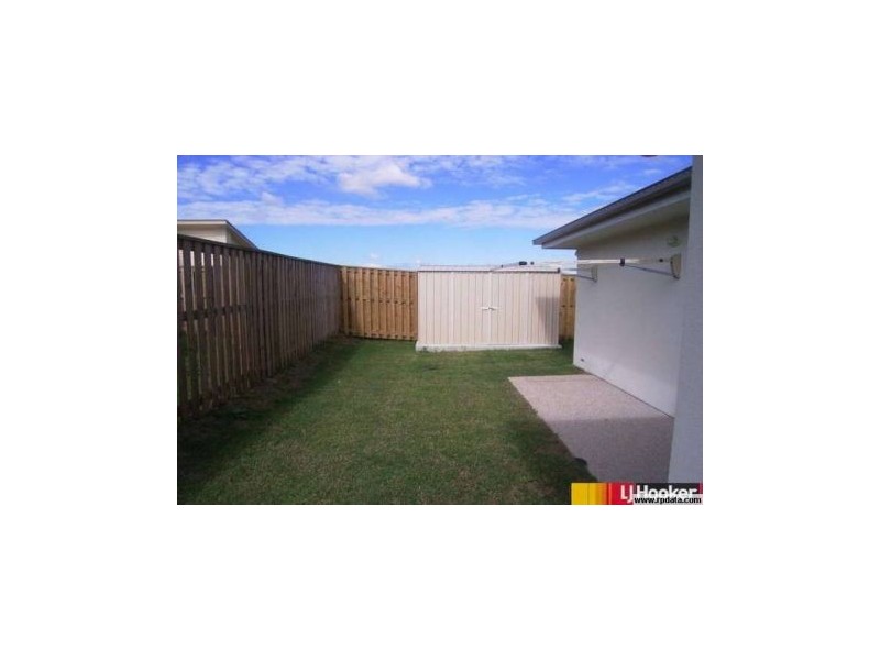 3 Coogee Tce, Blacks Beach QLD 4740